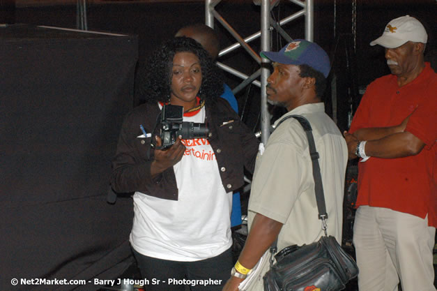 Venue & Audience - Air Jamaica Jazz & Blues Festival 2007 - The Art of Music -  Thursday, January 25th - 10th Anniversary - Air Jamaica Jazz & Blues Festival 2007 - The Art of Music - Tuesday, January 23 - Saturday, January 27, 2007, The Aqueduct on Rose Hall, Montego Bay, Jamaica - Negril Travel Guide, Negril Jamaica WI - http://www.negriltravelguide.com - info@negriltravelguide.com...!