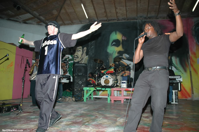 Frankie Paul & King Yellowman - Bobby Dread - Swallow - backed by the Indika Band - MC Earl Polkadot - Presented by Boubon Beach Restaurant, Beach Bar & Oceanfront Accommodations - Negril Travel Guide, Negril Jamaica WI - http://www.negriltravelguide.com - info@negriltravelguide.com...!