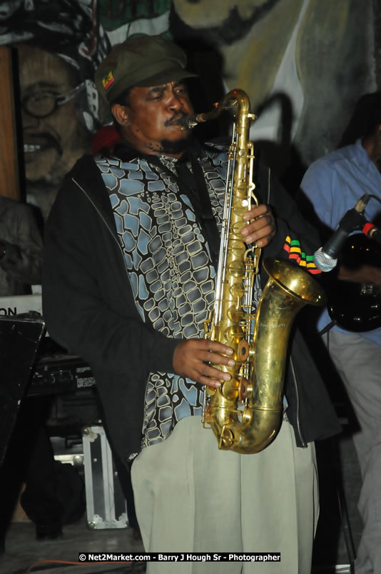 Bunny Wailer & King Yellowman at Bourbon Beach - Monday, February 25, 2008 - Bourbin Beach Restaurant, Bar, Oceanfront Accommodatioins, Live Reggae Music & Disco, Norman Manley Boulevard, Negril, Westmoreland, Jamaica W.I. - Photographs by Net2Market.com - Barry J. Hough Sr, Photographer - Negril Travel Guide, Negril Jamaica WI - http://www.negriltravelguide.com - info@negriltravelguide.com...!