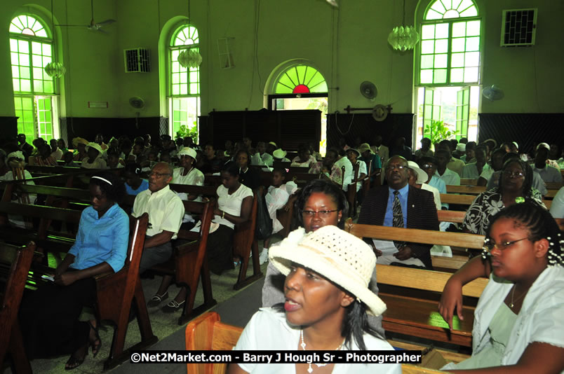 Lucea United Church - Unitied Church in Jamaica and Cayman Islands - Worship Service & Celebration of the Sacrament of Holy Communion - Special Guests: Hanover Homecoming Foundation & His excellency The Most Honourable Professor Sir Kenneth Hall Governor General of Jamaica - Sunday, August 3, 2008 - Hanover Homecoming Foundation LTD Jamaica - Wherever you roam ... Hanover bids you ... come HOME - Sunday, August 3 to Saturday, August 9, 2008 - Hanover Jamaica - Photographs by Net2Market.com - Barry J. Hough Sr. Photojournalist/Photograper - Photographs taken with a Nikon D300 - Negril Travel Guide, Negril Jamaica WI - http://www.negriltravelguide.com - info@negriltravelguide.com...!