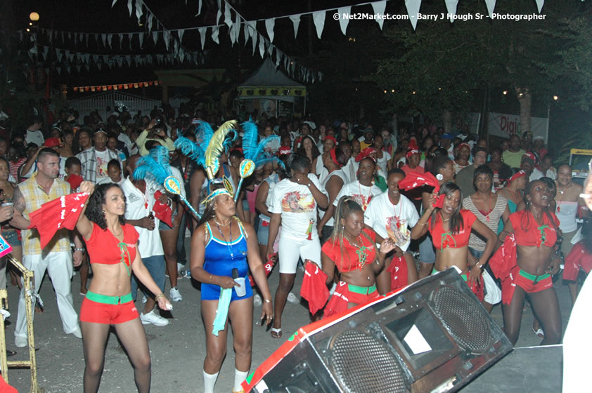 Jamaica Carnival 2007 @ The Jungle, Friday, March 2, 2007, The Jungle, Norman Manley Boulevard, Negril, Westmoreland, Jamaica W.I. - Negril Travel Guide, Negril Jamaica WI - http://www.negriltravelguide.com - info@negriltravelguide.com...!