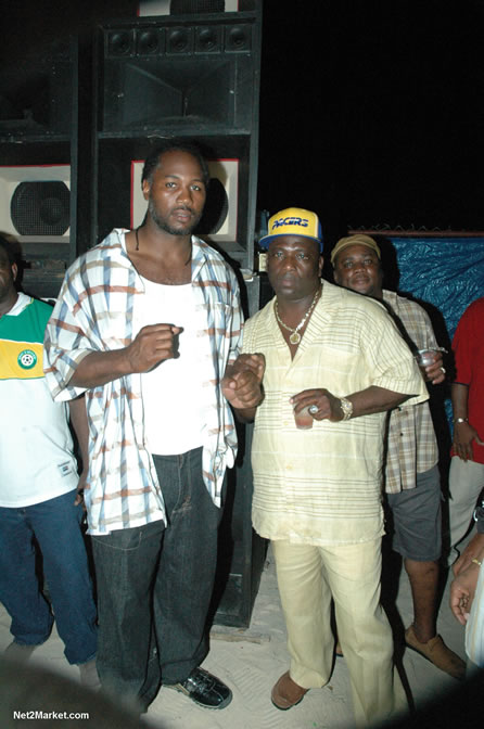 History Clash - Stone Love VS David Roddigan [Out of London] - June 5, 2005 - Presented by Jamaica Tamboo in association with Guinness - Negril Spot - Negril Travel Guide, Negril Jamaica WI - http://www.negriltravelguide.com - info@negriltravelguide.com...!