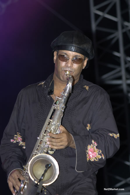 Arturo Tappin - Air Jamaica Jazz & Blues 2005 - The Art Of Music - Cinnamon Hill Golf Course, Rose Hall, Montego Bay - Negril Travel Guide, Negril Jamaica WI - http://www.negriltravelguide.com - info@negriltravelguide.com...!