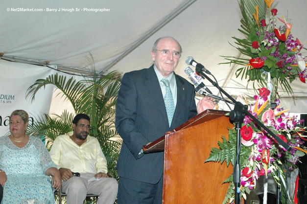 Palladium Hotels & Resorts - Groundbreaking of the 1600-Room Grand Palladium Lady Hamilton Resort & Spa and the Grand Palludium Jamaica Resort & Spa - Special Address: The Most Honorable Portia Simpson-Miller, O.N., M.P., Prime Minister of Jamaica - The Point, Lucea, Hanover, Saturday, November 11, 2006 @ 2:00 pm - Negril Travel Guide, Negril Jamaica WI - http://www.negriltravelguide.com - info@negriltravelguide.com...!