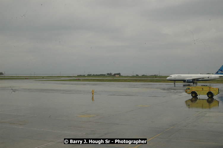 JetBue Airways' Inaugural Air Service between Sangster International Airport, Montego Bay and John F. Kennedy Airport, New York at MBJ Airports Sangster International Airport, Montego Bay, St. James, Jamaica - Thursday, May 21, 2009 - Photographs by Net2Market.com - Barry J. Hough Sr, Photographer/Photojournalist - Negril Travel Guide, Negril Jamaica WI - http://www.negriltravelguide.com - info@negriltravelguide.com...!