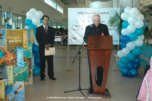 MBJ Airports Limited Welcomes WestJet Airlines - Inaugural Scheduled Service From Toronto Pearsons International Airport - Monday, December 10, 2007 - Sangster International Airport - MBJ Airports Limited, Montego Bay, Jamaica W.I. - Photographs by Net2Market.com - Barry J. Hough Sr, Photographer - Negril Travel Guide, Negril Jamaica WI - http://www.negriltravelguide.com - info@negriltravelguide.com...!