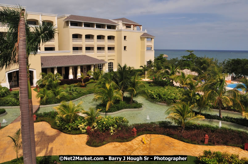 MBJ Airports Limited Welcomes Participants for 2008 ACI [Airports Council International] Airport Operations Seminar @ The Iberostar Hotel - Wednesday - Saturday, October 23 - 25, 2008 - MBJ Airports Limited, Montego Bay, St James, Jamaica - Photographs by Net2Market.com - Barry J. Hough Sr. Photojournalist/Photograper - Photographs taken with a Nikon D300 - Negril Travel Guide, Negril Jamaica WI - http://www.negriltravelguide.com - info@negriltravelguide.com...!