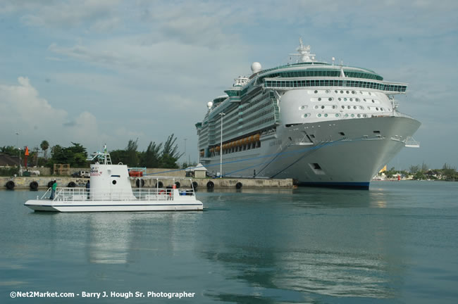 MS Freedom Of The Seas [Royal Caribbean International's - Newest Vessel] Plaques &amp; Keys Ceremony in order to commemorate its first arrival at the Port Montego Bay Photos - Negril Travel Guide, Negril Jamaica WI - http://www.negriltravelguide.com - info@negriltravelguide.com...!