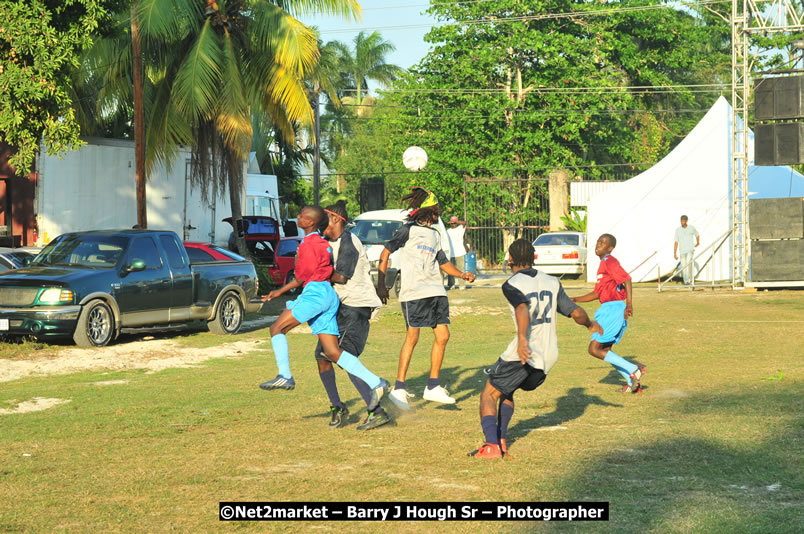 Marley Magic Traffic Jam - Celebrity Football @ Spring Break - Saturday, March 21, 2009 - Also Featuring: Kelley, Capleton, Junior Reid, Spragga Benz, Wayne Marshall, Munga, Romaine Virgo,Embee, Bango Herman, Flava K, Whisky Baggio, Andrew and Wadda Blood, Black Am I, Packa, Venue at Waz Beach, Norman Manley Boulevard, Negril Westmoreland, Jamaica - Saturday, March 21, 2009 - Photographs by Net2Market.com - Barry J. Hough Sr, Photographer/Photojournalist - Negril Travel Guide, Negril Jamaica WI - http://www.negriltravelguide.com - info@negriltravelguide.com...!