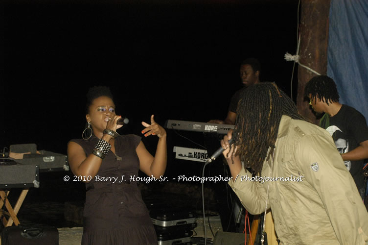 Etana - Live In Concert - One Love Reggae Concert Series 09/10 @ Negril Escape Resort and Spa, December 22, 2009, One Love Drive, West End, Negril, Westmoreland, Jamaica W.I. - Photographs by Net2Market.com - Barry J. Hough Sr, Photographer/Photojournalist - Negril Travel Guide, Negril Jamaica WI - http://www.negriltravelguide.com - info@negriltravelguide.com...!