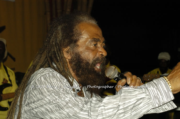 John Holt - Live in Concert - Also featuring Uprising Bank, plus DJ Gemini @ One Love Reggae Concerts Series 09/10 @ Negril Escape Resort & Spa, February 9, 2010, One Love Drive, West End, Negril, Westmoreland, Jamaica W.I. - Photographs by Net2Market.com - Barry J. Hough Sr, Photographer/Photojournalist - The Negril Travel Guide - Negril's and Jamaica's Number One Concert Photography Web Site with over 40,000 Jamaican Concert photographs Published -  Negril Travel Guide, Negril Jamaica WI - http://www.negriltravelguide.com - info@negriltravelguide.com...!