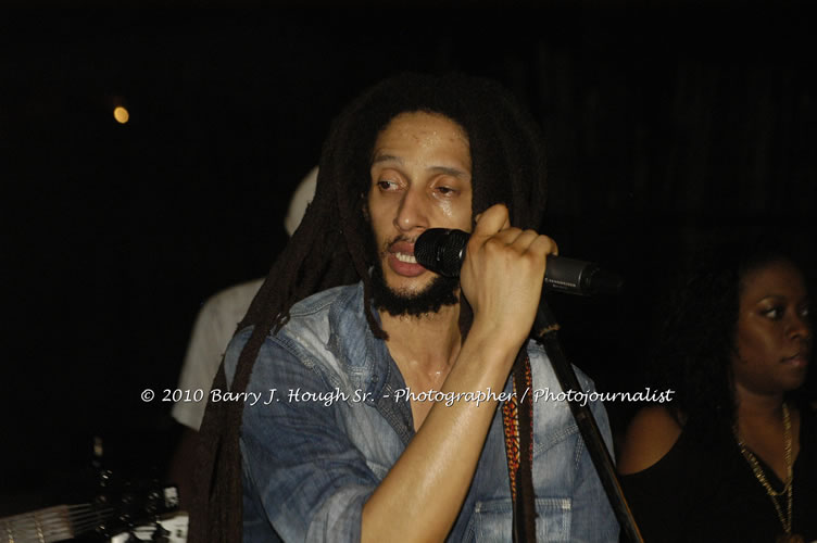 Julian Marley - Grammy Nominee & Son of the Legend Bob Marley - Live in Concert - Also featuring Ras Noble, Power Drill, Iron Head, & Robin Banks - Backing Band Roots Warrior, plus DJ Gemini @ One Love Reggae Concerts Series 09/10 @ Negril Escape Resort & Spa, February 2, 2010, One Love Drive, West End, Negril, Westmoreland, Jamaica W.I. - Photographs by Net2Market.com - Barry J. Hough Sr, Photographer/Photojournalist - The Negril Travel Guide - Negril's and Jamaica's Number One Concert Photography Web Site with over 40,000 Jamaican Concert photographs Published -  Negril Travel Guide, Negril Jamaica WI - http://www.negriltravelguide.com - info@negriltravelguide.com...!