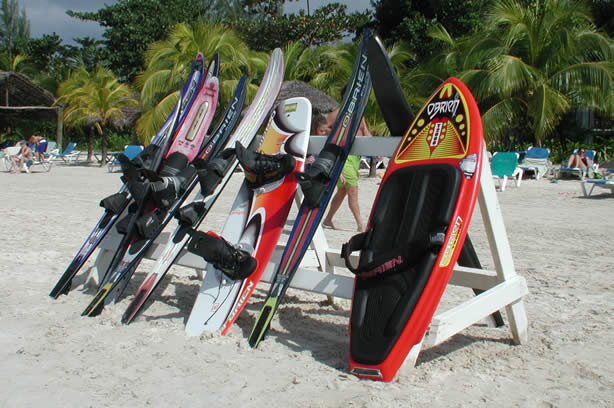 A Photo Walk along Negril's Famous Seven Mile Beach - Negril Travel Guide, Negril Jamaica WI - http://www.negriltravelguide.com - info@negriltravelguide.com...!