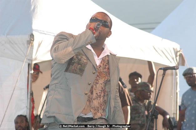 Busy Signal at Tru-Juice Rebel Salute 2008 - The 15th staging of Tru-Juice Rebel Salute, Saturday, January 12, 2008, Port Kaiser Sports Club, St. Elizabeth, Jamaica W.I. - Photographs by Net2Market.com - Barry J. Hough Sr, Photographer - Negril Travel Guide, Negril Jamaica WI - http://www.negriltravelguide.com - info@negriltravelguide.com...!