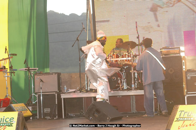 Capleton at Tru-Juice Rebel Salute 2008 - The 15th staging of Tru-Juice Rebel Salute, Saturday, January 12, 2008, Port Kaiser Sports Club, St. Elizabeth, Jamaica W.I. - Photographs by Net2Market.com - Barry J. Hough Sr, Photographer - Negril Travel Guide, Negril Jamaica WI - http://www.negriltravelguide.com - info@negriltravelguide.com...!