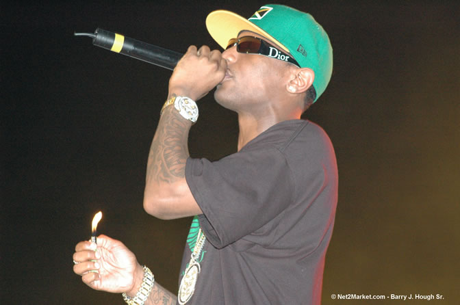 Fabolous - Red Stripe Reggae Sumfest 2005 - International Night - July 22th, 2005 - Negril Travel Guide, Negril Jamaica WI - http://www.negriltravelguide.com - info@negriltravelguide.com...!