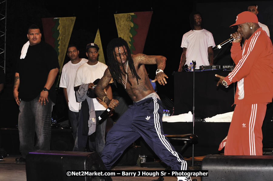 Lil Wayne @ Red Stripe Reggae Sumfest 2008 International Night 2, Catherine Hall, Montego Bay - Saturday, July 19, 2008 - Reggae Sumfest 2008 July 13 - July 19, 2008 - Photographs by Net2Market.com - Barry J. Hough Sr. Photojournalist/Photograper - Photographs taken with a Nikon D300 - Negril Travel Guide, Negril Jamaica WI - http://www.negriltravelguide.com - info@negriltravelguide.com...!