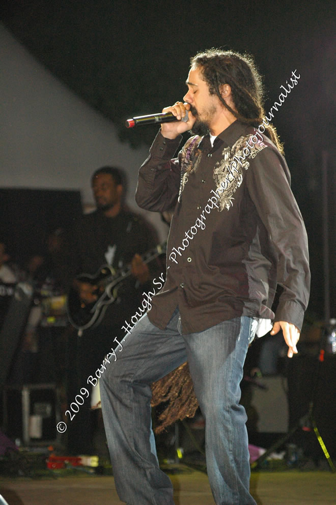 Damian 'Jr. Gong' Marley & NAS @ Reggae Sumfest 2009 - International Night 2 - Reggae Sumfest 2009,Catherine Hall, Montego Bay, St. James, Jamaica W.I. - Saturday, July 25, 2009 - Reggae Sumfest 2009, July 19 - 25, 2009 - Photographs by Net2Market.com - Barry J. Hough Sr. Photojournalist/Photograper - Photographs taken with a Nikon D70, D100, or D300 - Negril Travel Guide, Negril Jamaica WI - http://www.negriltravelguide.com - info@negriltravelguide.com...!