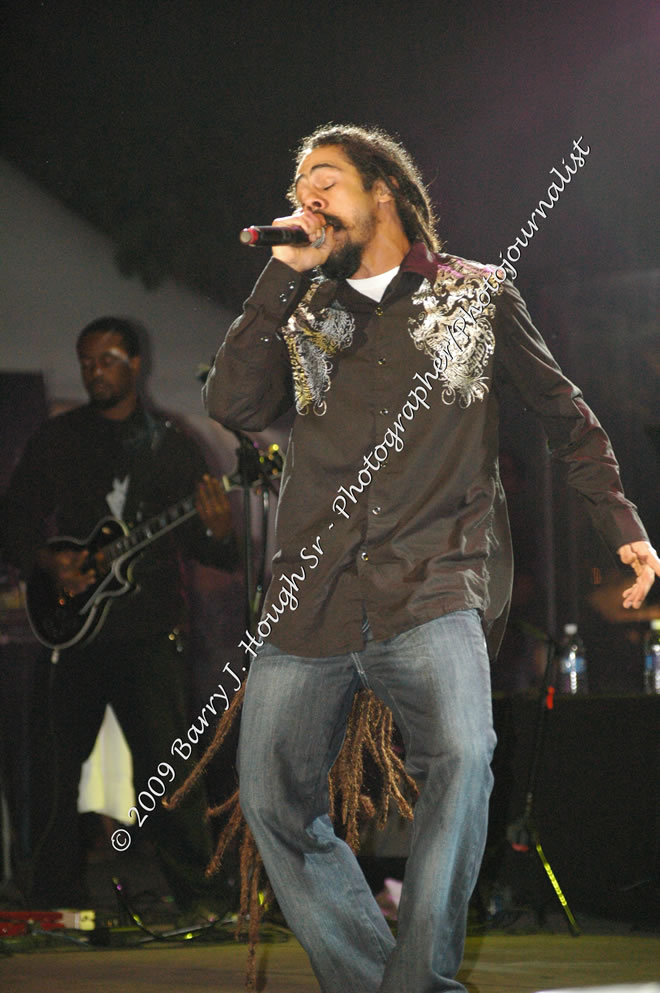 Damian 'Jr. Gong' Marley & NAS @ Reggae Sumfest 2009 - International Night 2 - Reggae Sumfest 2009,Catherine Hall, Montego Bay, St. James, Jamaica W.I. - Saturday, July 25, 2009 - Reggae Sumfest 2009, July 19 - 25, 2009 - Photographs by Net2Market.com - Barry J. Hough Sr. Photojournalist/Photograper - Photographs taken with a Nikon D70, D100, or D300 - Negril Travel Guide, Negril Jamaica WI - http://www.negriltravelguide.com - info@negriltravelguide.com...!