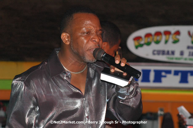 Tarrus Riley, Jimmy Riley, and Dwayne Stephensen - Money Cologne Promotions in association with "British Link Up" presents Summer Jam featuring She's Royal Tarrus Riley & Jimmy Riley - Plus Ras Slick, Sham Dawg, and Whiskey Bagio @ Roots Bamboo, Norman Manley Boulevard, Negril, Jamaica W.I. - Backed up Dean Fraser & The Hurricanne Band - MC Barry G and Rev. BB - July 25, 2007 - Negril Travel Guide.com, Negril Jamaica WI - http://www.negriltravelguide.com - info@negriltravelguide.com...!