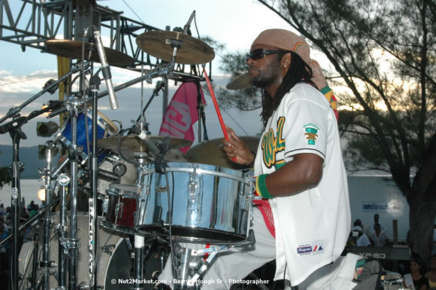 The Ministry of Toursim & The Jamaica Tourist Board present Tourism Awareness Concert in Commemoration of the Start of the 07/08 Winter Tourist Season - Guest Performers: Third World, Tessane Chin, Etana, Assassin, One Third, Christopher Martin, Gumption Band - Saturday, December 15, 2007 - Old Hospital Site, on the Hip Strip, Montego Bay, Jamaica W.I. - Photographs by Net2Market.com - Barry J. Hough Sr, Photographer - Negril Travel Guide, Negril Jamaica WI - http://www.negriltravelguide.com - info@negriltravelguide.com...!