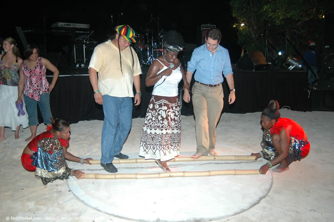 Half Moon Resort Party - Virgin Atlantic Inaugural Flight To Montego Bay, Jamaica Photos - Sir Richard Branson, President & Family, and 450 Passengers - Party Royal Pavillion at Half Moon Resort, Montego Bay, Jamaica - Monday, July 3, 2006 - Negril Travel Guide, Negril Jamaica WI - http://www.negriltravelguide.com - info@negriltravelguide.com...!