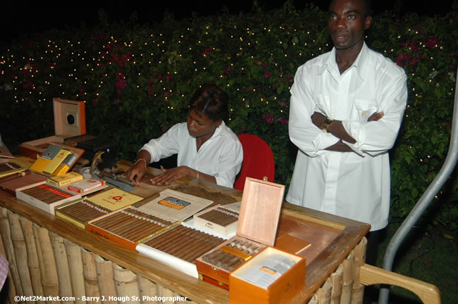 Party Rose Hall Great House - Virgin Atlantic Inaugural Flight To Montego Bay, Jamaica Photos - Sir Richard Bronson, President & Family, and 450 Passengers - Party at Rose Hall Great House, Montego Bay, Jamaica - Tuesday, July 4, 2006 - Negril Travel Guide, Negril Jamaica WI - http://www.negriltravelguide.com - info@negriltravelguide.com...!