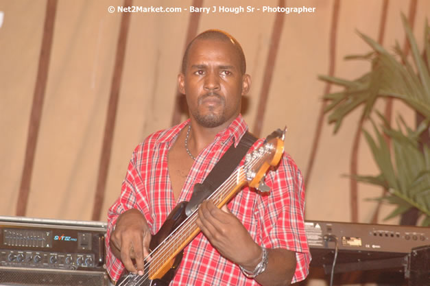 Ljahman Levi @ Western Consciousness 2007 - Presented by King of Kings Productons - Saturday, April 28, 2007 - Llandilo Cultural Centre, Savanna-La-Mar, Westmoreland, Jamaica W.I. - Negril Travel Guide, Negril Jamaica WI - http://www.negriltravelguide.com - info@negriltravelguide.com...!