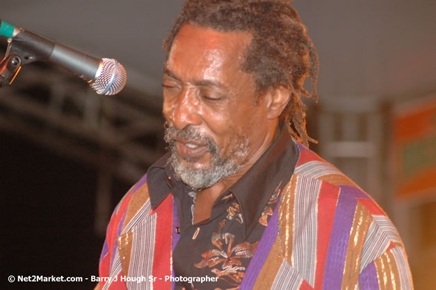 Ljahman Levi @ Western Consciousness 2007 - Presented by King of Kings Productons - Saturday, April 28, 2007 - Llandilo Cultural Centre, Savanna-La-Mar, Westmoreland, Jamaica W.I. - Negril Travel Guide, Negril Jamaica WI - http://www.negriltravelguide.com - info@negriltravelguide.com...!