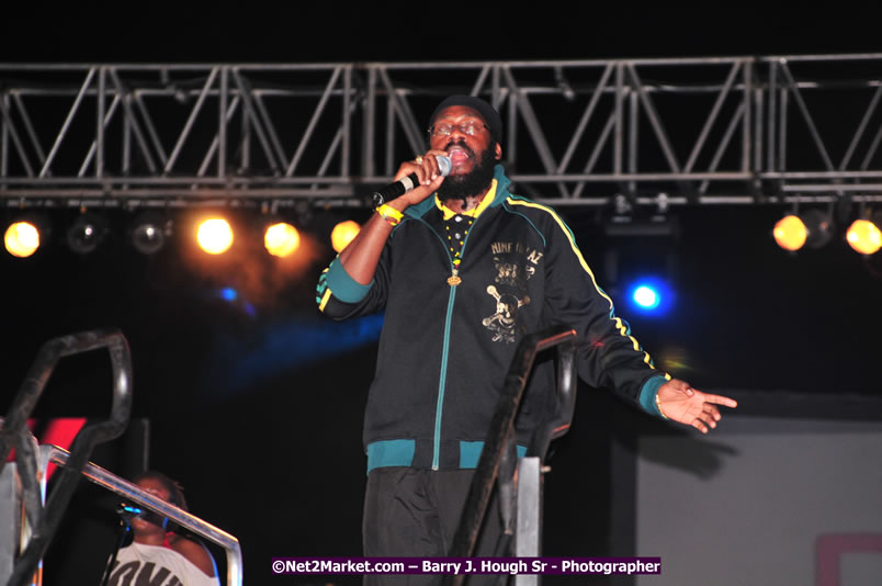 Jamaica's Athletes Celebration - Western Olympics Sports Gala & Trelawny Homecoming - Wednesday, October 8, 2008 - Photographs by Net2Market.com - Barry J. Hough Sr. Photojournalist/Photograper - Photographs taken with a Nikon D300 - Negril Travel Guide, Negril Jamaica WI - http://www.negriltravelguide.com - info@negriltravelguide.com...!