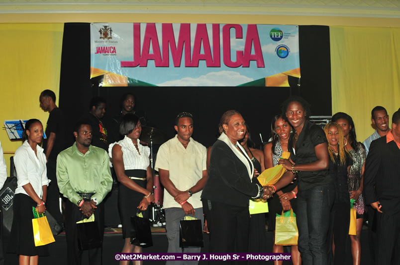 Jamaica's Olympic Athletes Reception at the Ritz Carlton - The City of Montego Bay Welcomes Our 2008 Olympians - Western Motorcade - Civic Ceremony - A Salute To Our Beijing Heros - Ritz Carlton Golf & Spa Resort, Montego Bay, Jamaica - Tuesday, October 7, 2008 - Photographs by Net2Market.com - Barry J. Hough Sr. Photojournalist/Photograper - Photographs taken with a Nikon D300 - Negril Travel Guide, Negril Jamaica WI - http://www.negriltravelguide.com - info@negriltravelguide.com...!